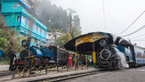 bahnhof ghum an der darjeeling himalayan railway in darjeeling