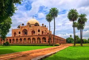 mausoleumgrab des großmoguls humayun im palmengarten neu indien unesco weltkulturerbe mausoleumgrab des großmoguls humayun im palmengarten neu