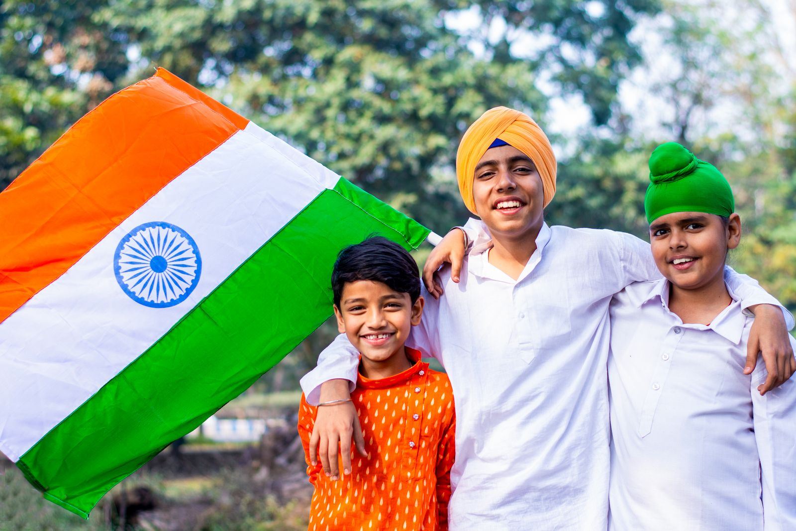 Mädchen+Flagge – Rajasthan Reise